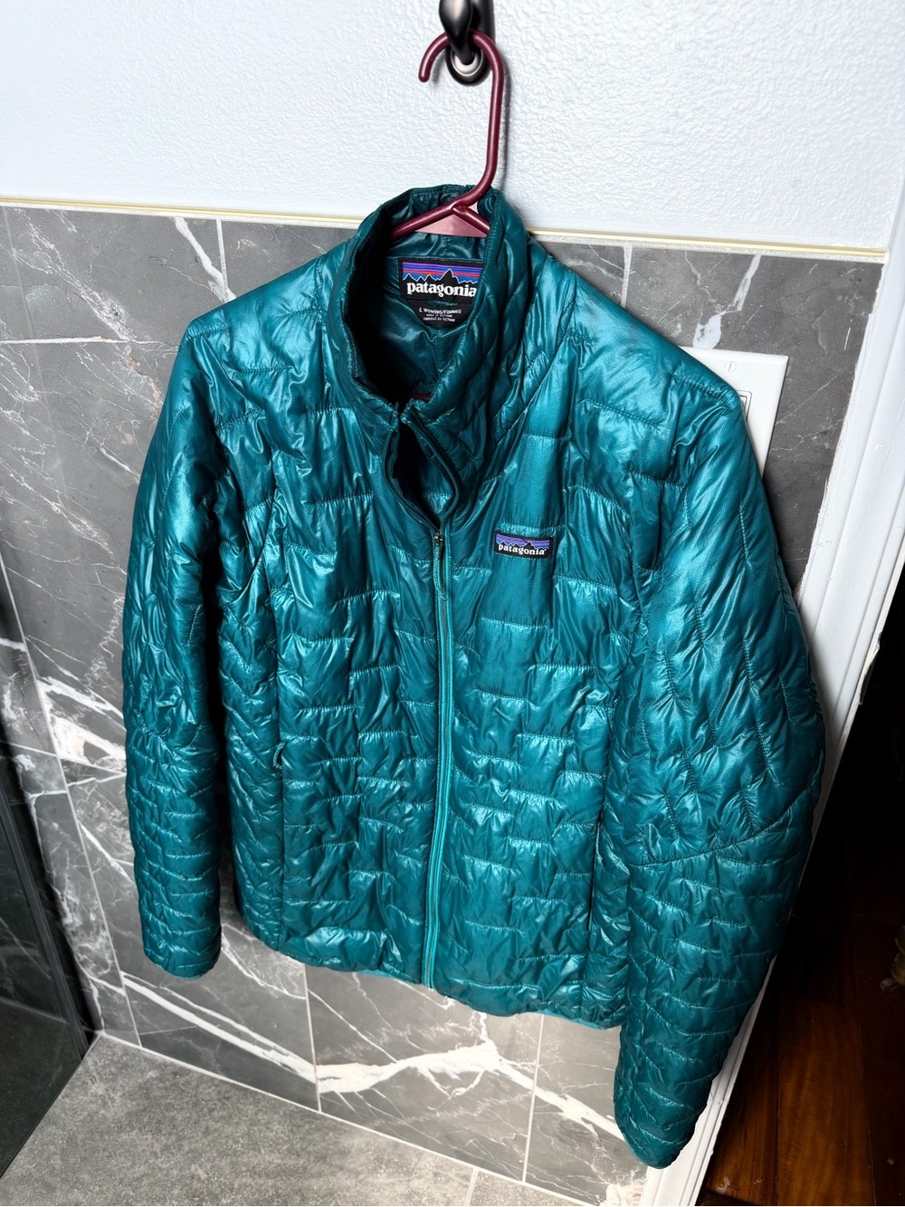 Patagonia micro puff jacket